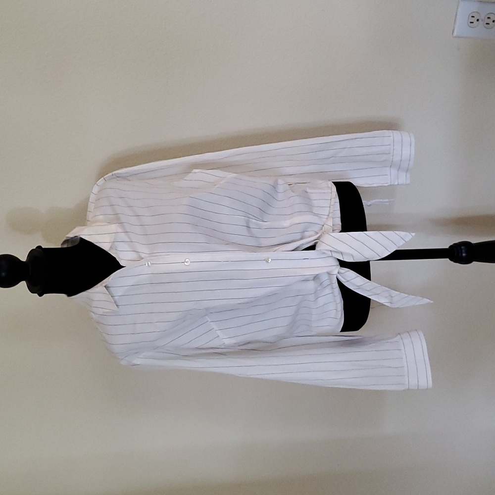 White/black stripe blouse